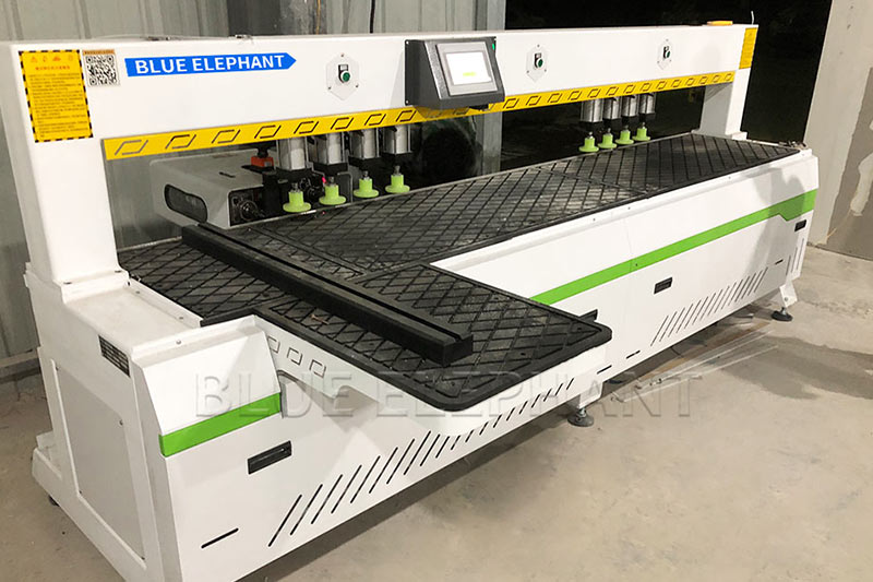 板式家具生產(chǎn)線(xiàn)