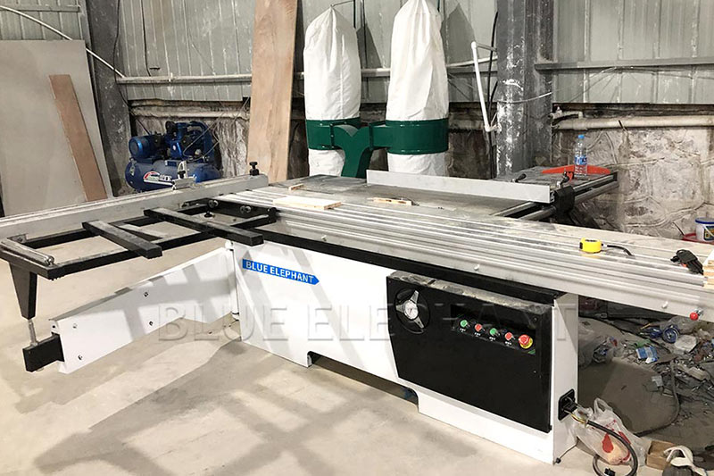 板式家具生產(chǎn)線(xiàn)